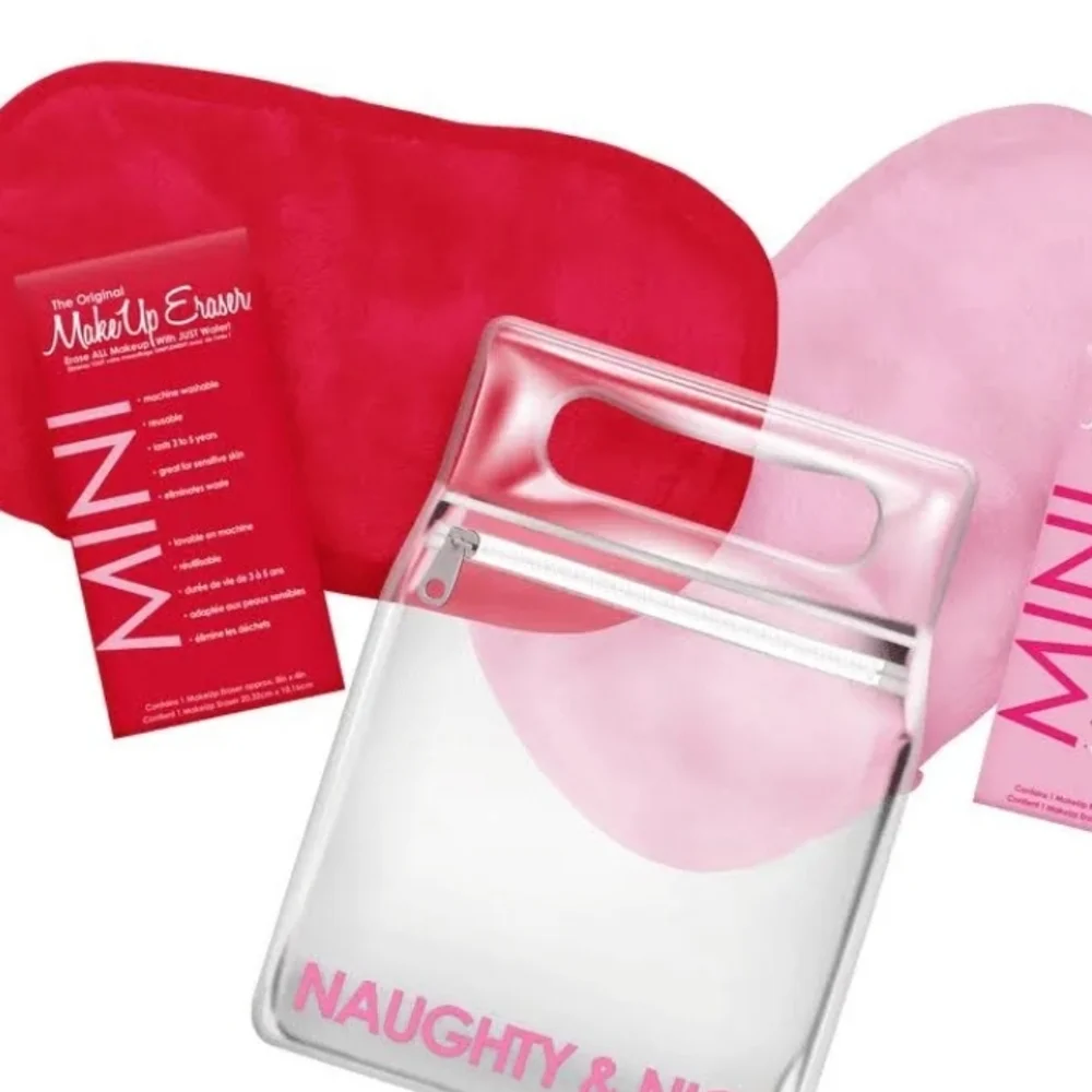 MakeUp Eraser effortlessly remove